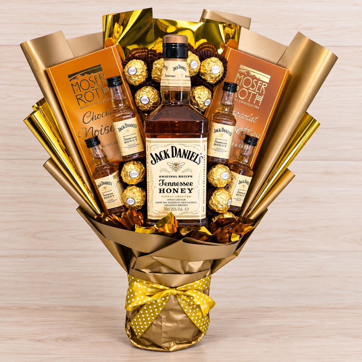 Jack Daniel's Tennessee Honey Geschenkstrauß mit Ferrero Rocher & Moser Roth