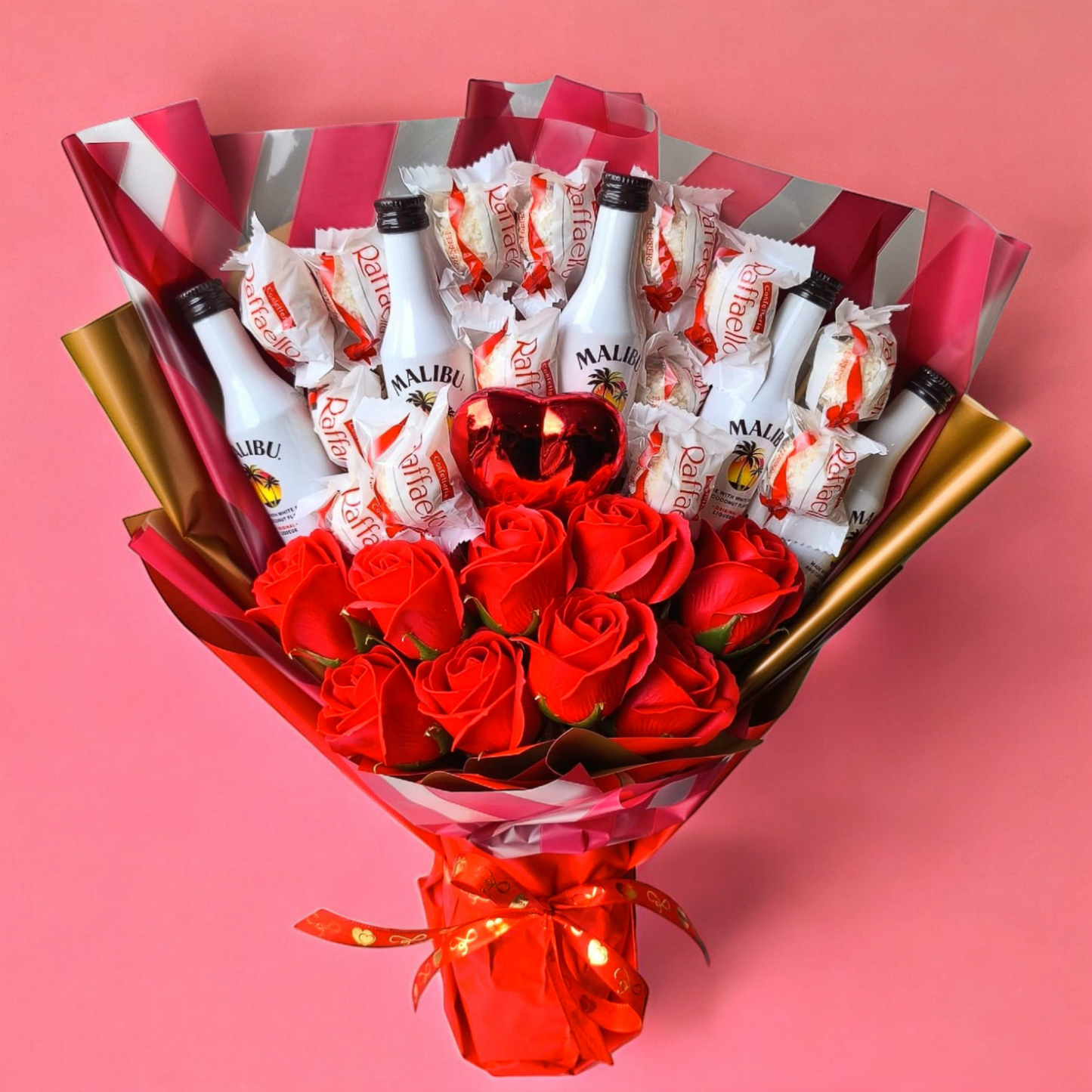 Edible bouquet with Malibu, Raffaello & red soap roses – Romantic gift for Valentine's Day & special occasions