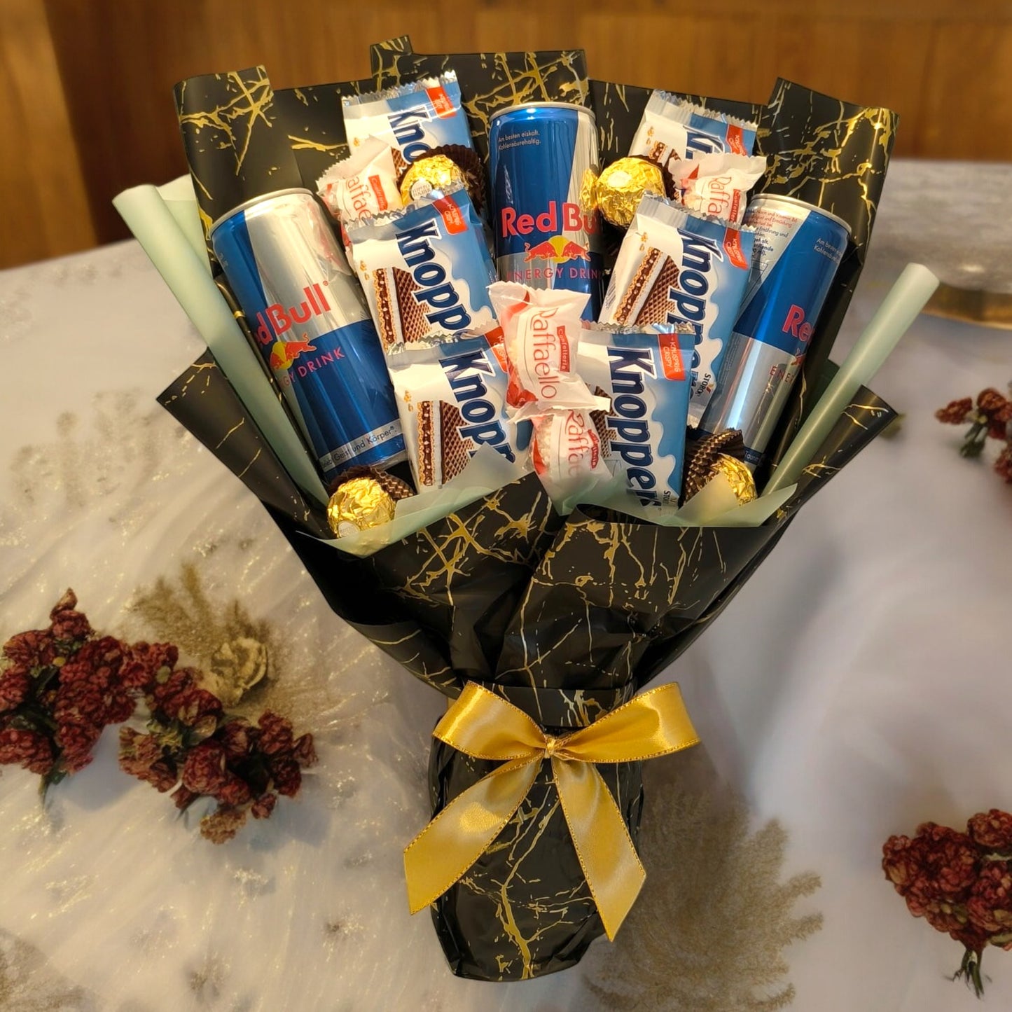 Energetic pleasure bouquet with Knoppers, Ferrero Rocher, Raffaello & Red Bull – Powerful gift for active connoisseurs