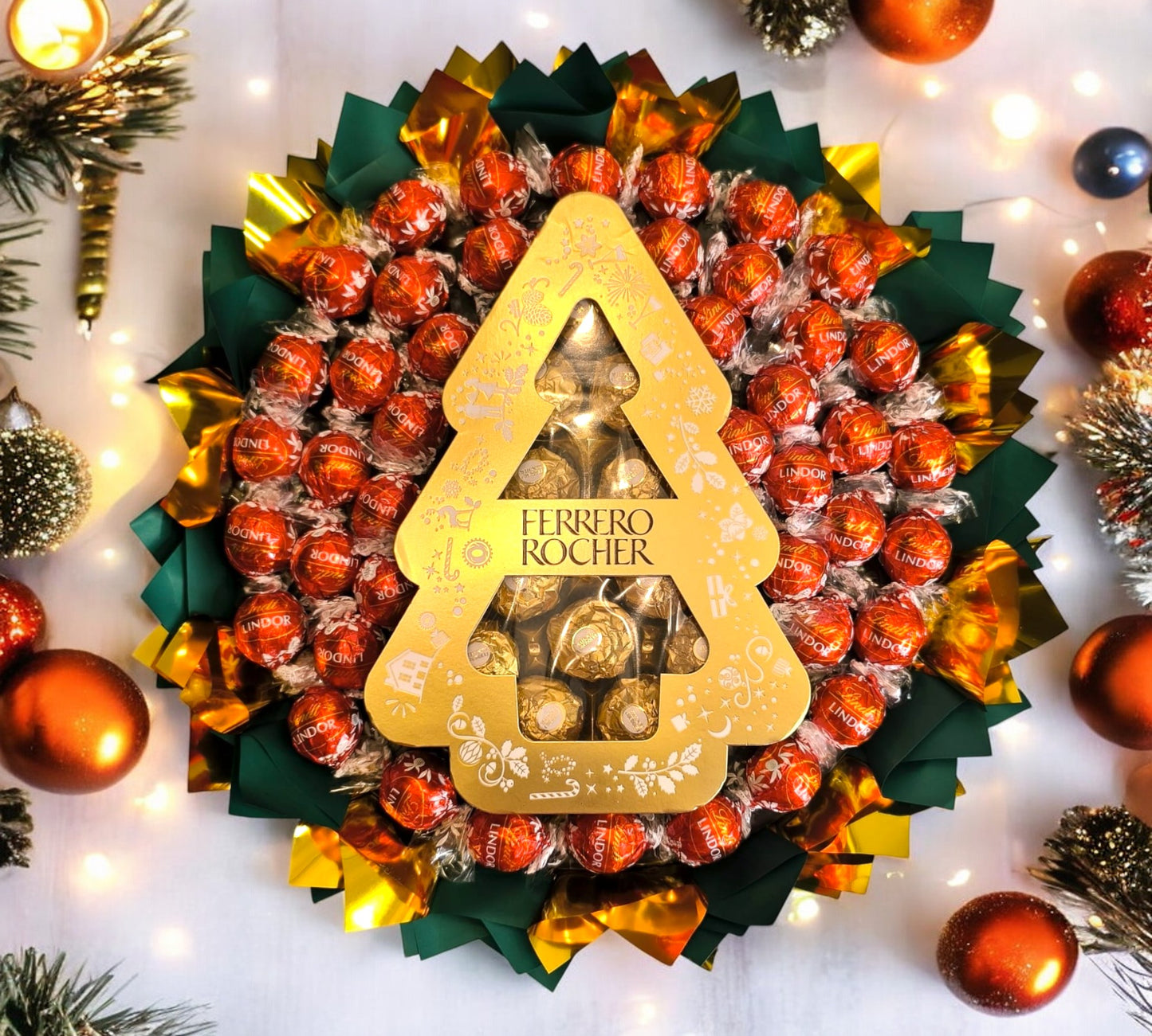 Lindor & Ferrero Rocher Strauß – Luxus-Pralinen im festlichen Weihnachtsbouquet