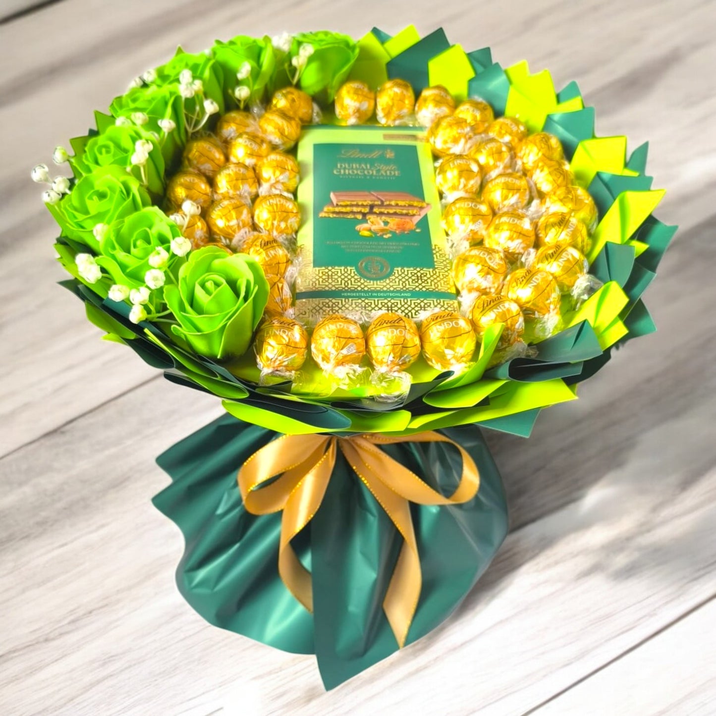 Schokoladenstrauß "Dubai Gold Edition" – Luxuriöses Lindt-Pralinen-Bouquet mit Pistazien-Schokolade