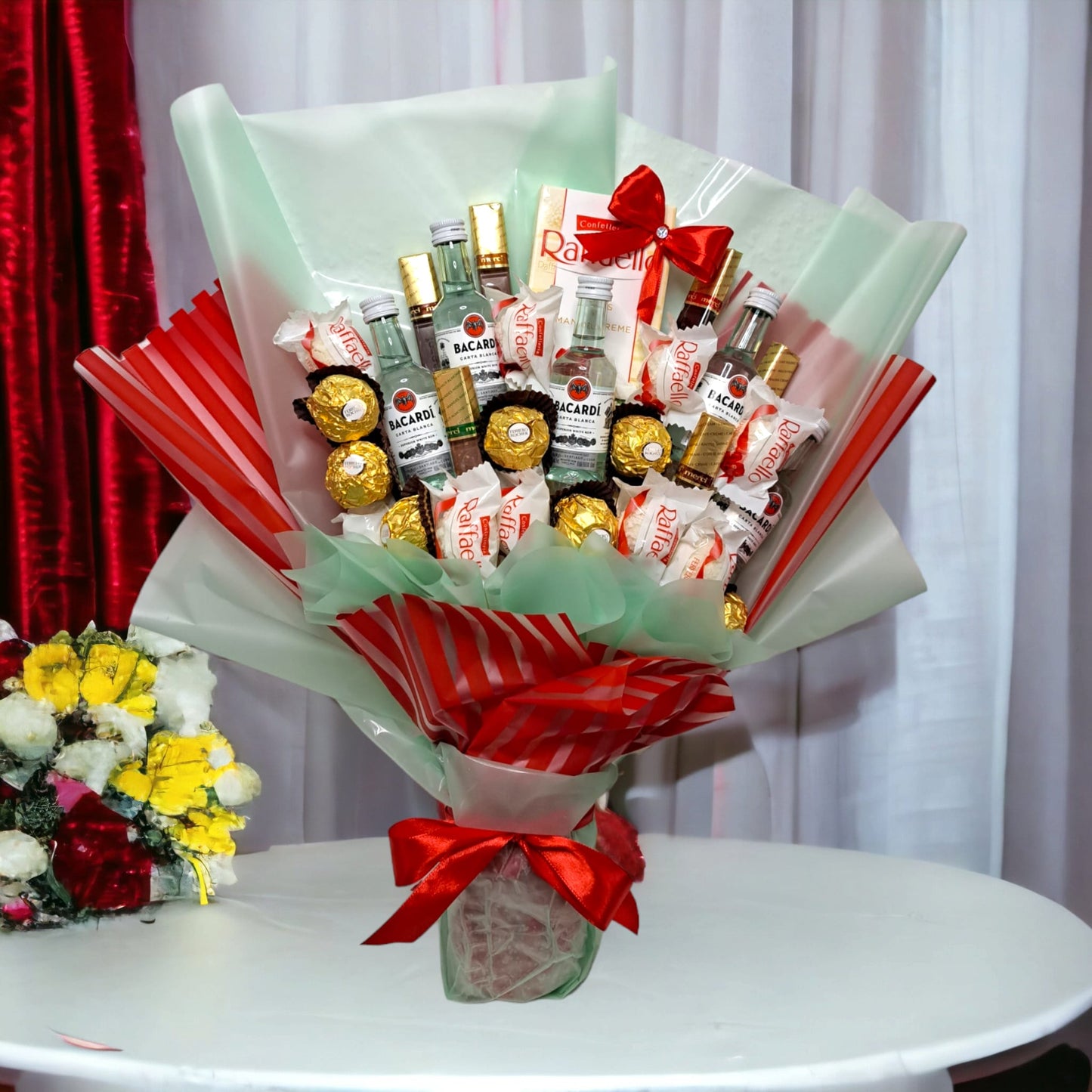 Edible flower bouquet "Bacardi Style" - gift set with Bacardi, Raffaello & Ferrero Rocher