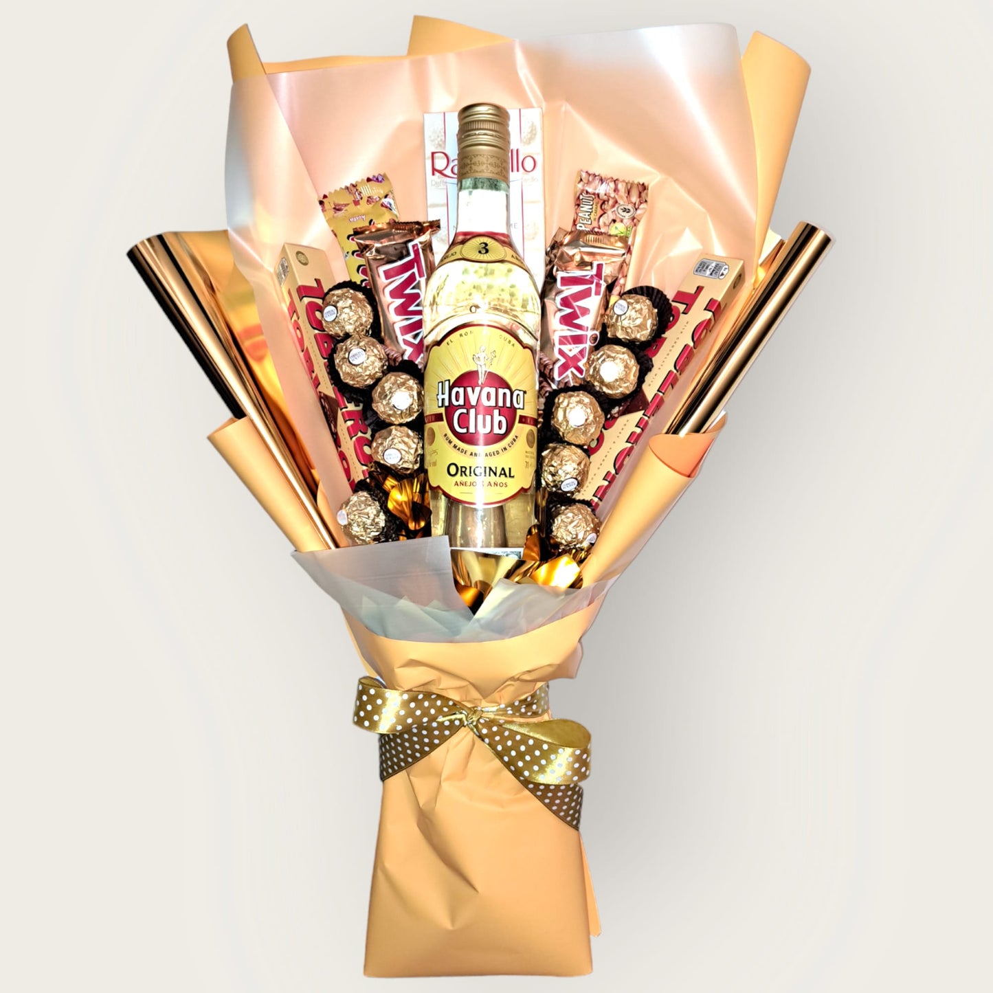 Spiselig blomsterbuket med Havana Club Rum, Toblerone, Ferrero Rocher & Twix - Eksklusiv gave til feinschmeckere