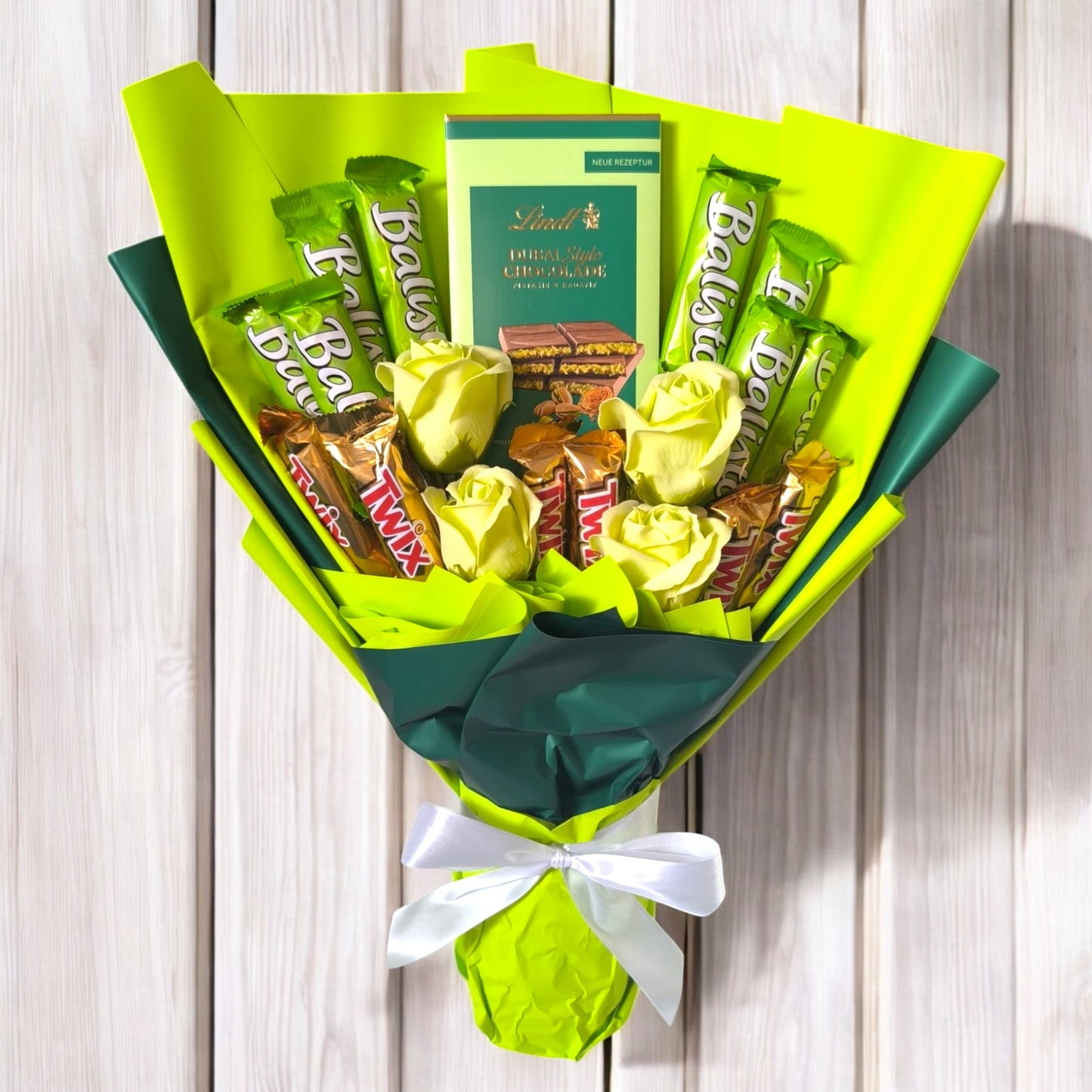 Schokoladenstrauß „Grüne Eleganz“ mit exklusiver Lindt Dubai Style Chocolate