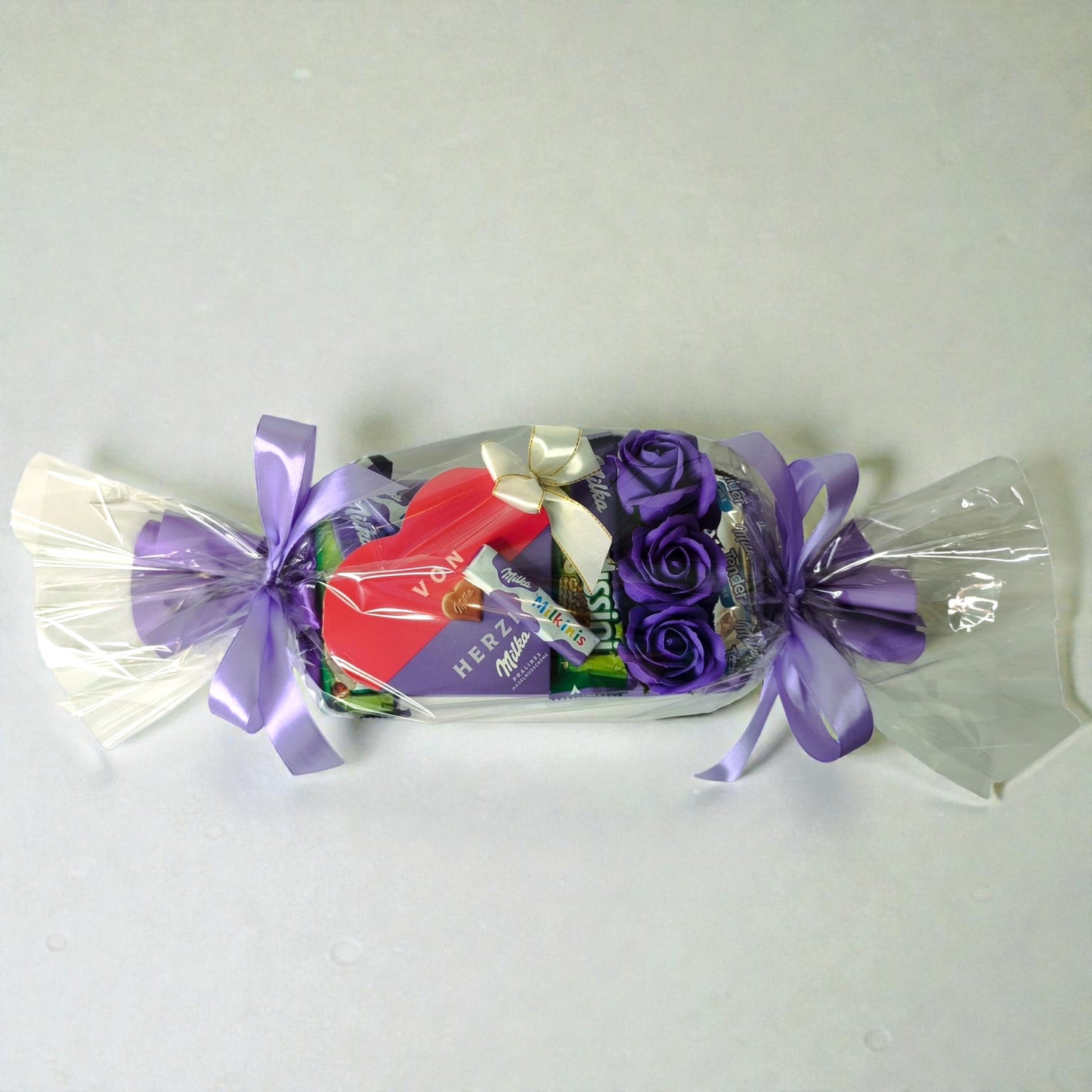 Bonbon Geschenk mit Milka Herz – Lila Edition