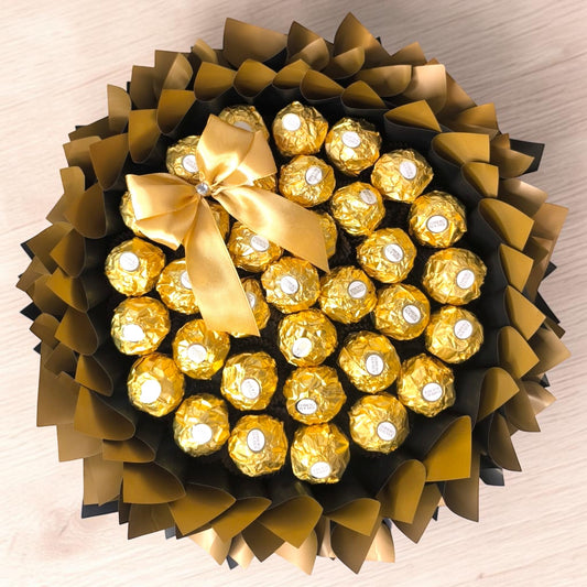 Romantic break with Ferrero Pralines & Soap Roses – Luxuriously and sustainably packaged