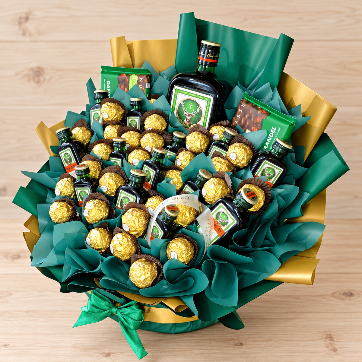 Jägermeister Luxus Box XL mit Ferrero Rocher & Ritter Sport