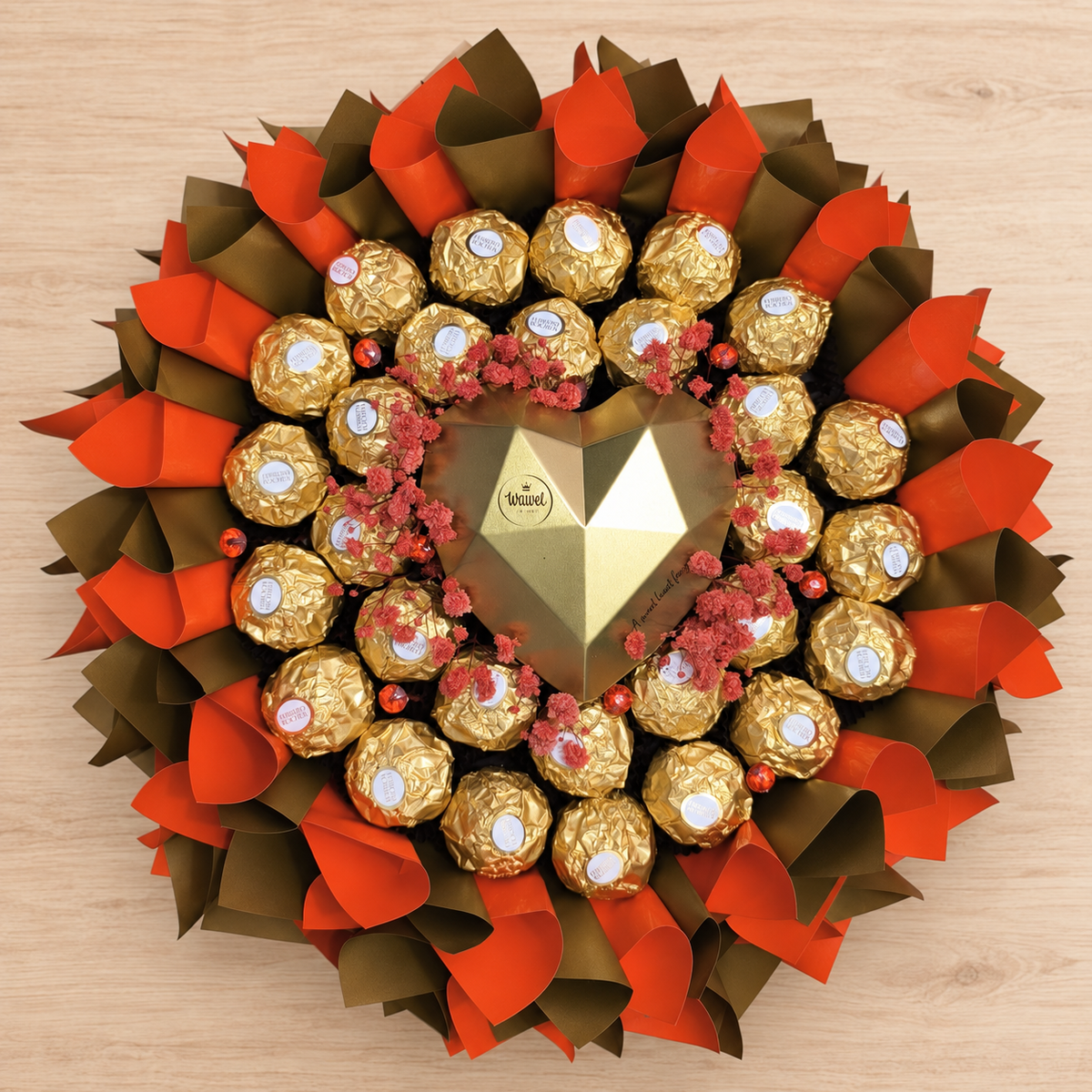 Ferrero Rocher Mini Strauss „Goldenes Herz“ mit Wawel Pralinenherz