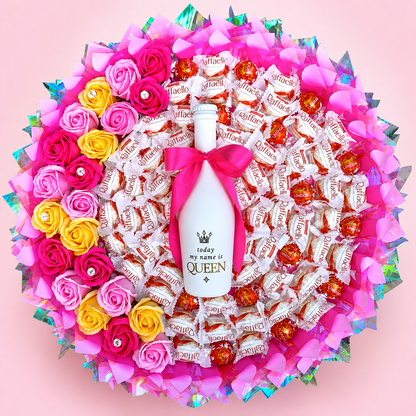 Raffaello Blumenstrauß XL mit Seifenrosen, Lindor & Weißwein – Geschenk für Frauen