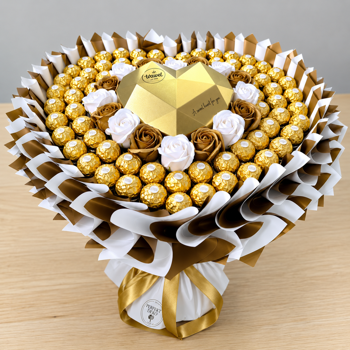 Exklusiver Schokoladenstrauß XL in Herzform mit Ferrero Rocher – Geschenk für besondere Anlässe