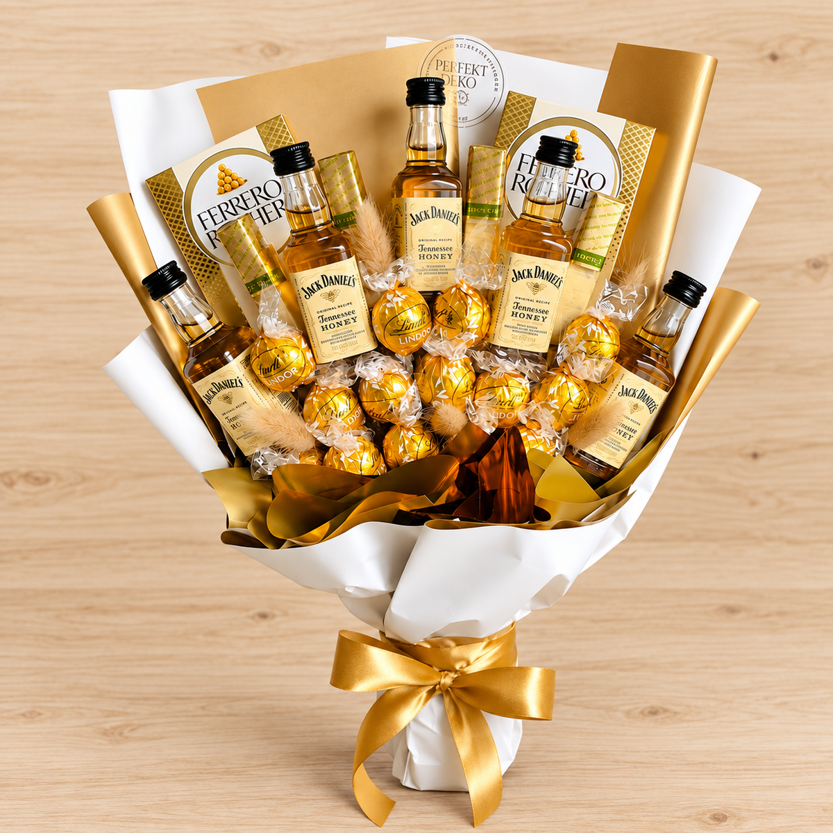 Edible Bouquet "Jack Daniel's Honey" - Classic gift with Jack Daniel's Honey, chocolates &amp; style for special occasions 