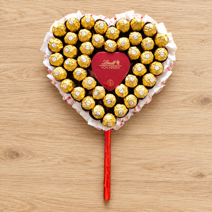 Schokoladen-Lolli in Herzform mit Ferrero Rocher, Raffaello und Lindt