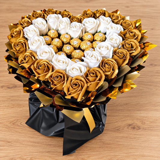 Goldene Eleganz – Herzförmiger Pralinenstrauß mit Ferrero Rocher und Seifenrosen