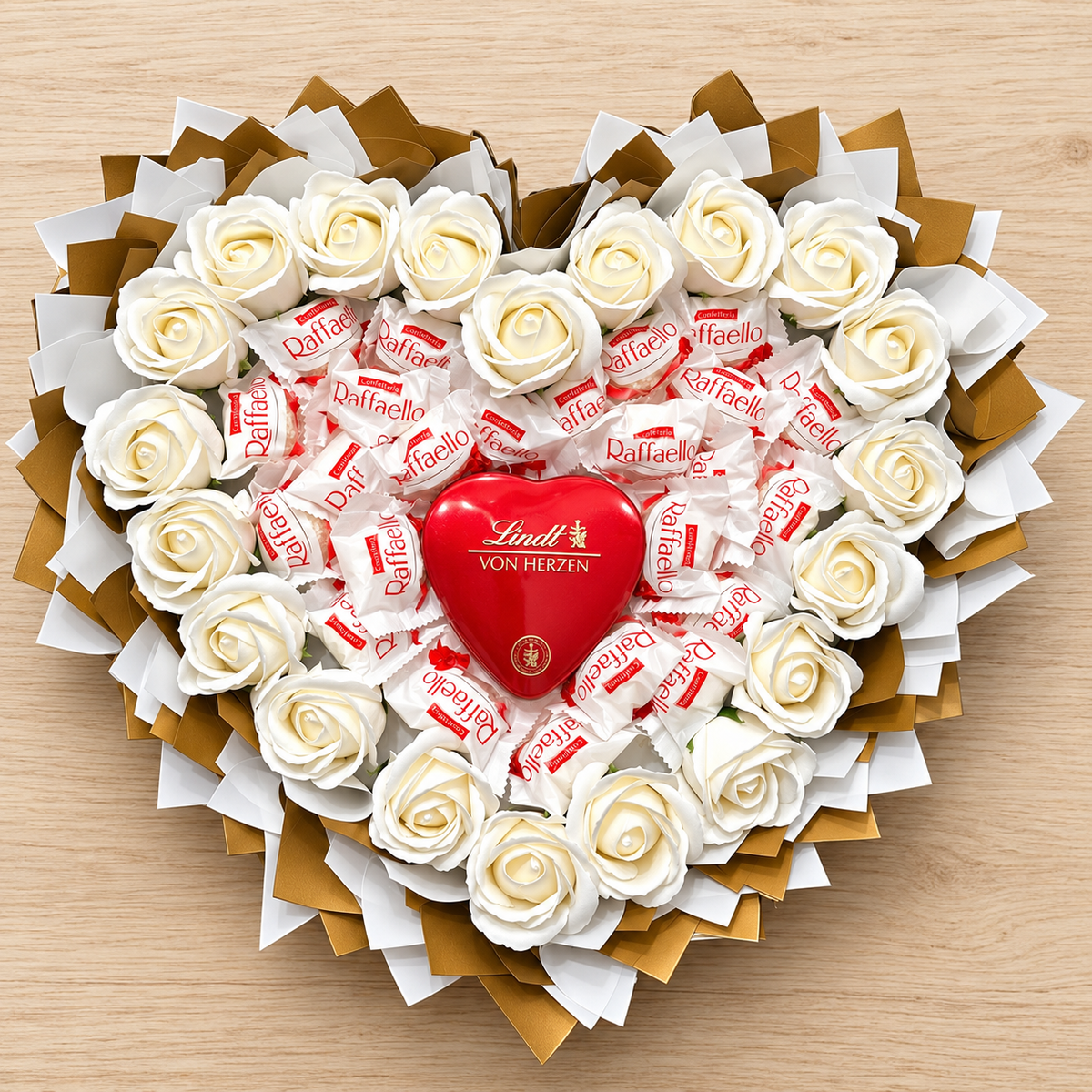 Edible bouquet "von Herzen White" - Heart-shaped gift with Raffaello, Lindt &amp; white roses for special occasions 