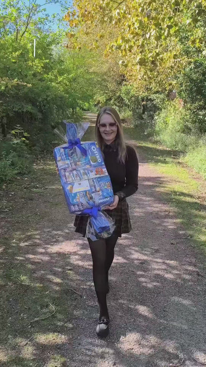XL Süßigkeitenbonbon in Blau – Süßes Geschenk mit Knoppers, OREO und M&M’s
