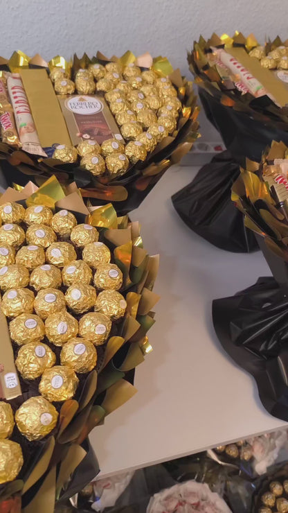 Blumenstrauß "Gold & Black" – Luxuriöser Pralinenstrauß mit Ferrero, Merci & Giotto