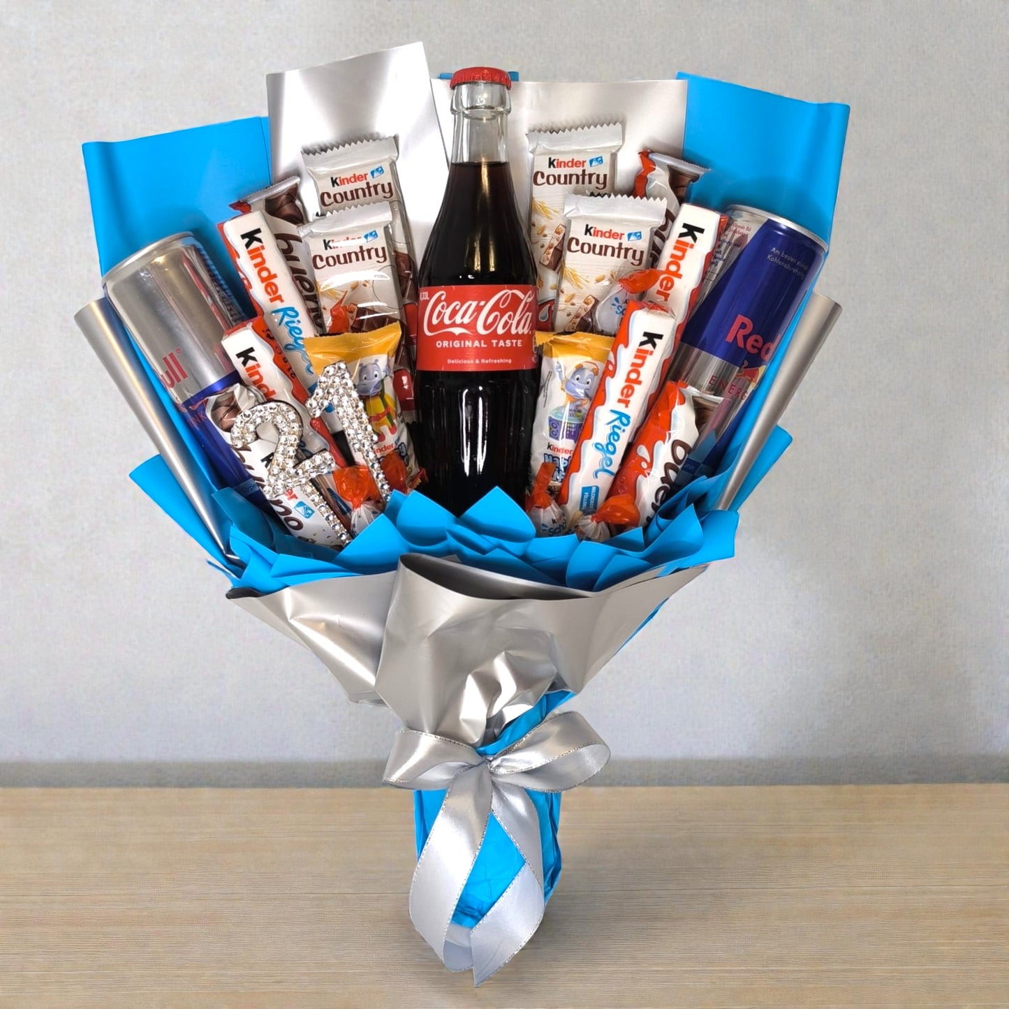Süßigkeiten Strauss mit Kinder, Red Bull & Coca-Cola – Geschenkidee zum Geburtstag