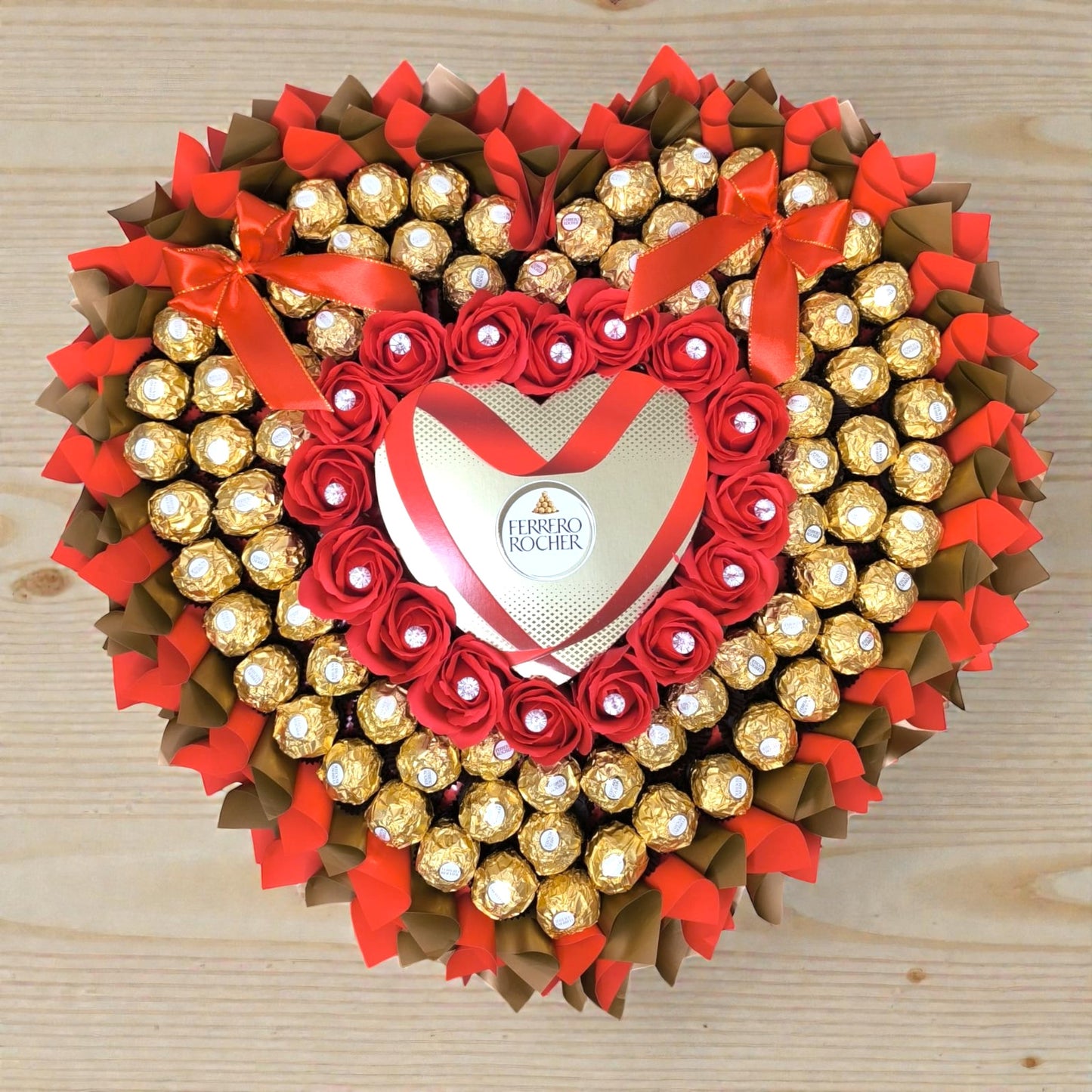 Ferrero Rocher Herz Strauß Deluxe XL – Luxuriöser Süßigkeitenstrauß in Herzform