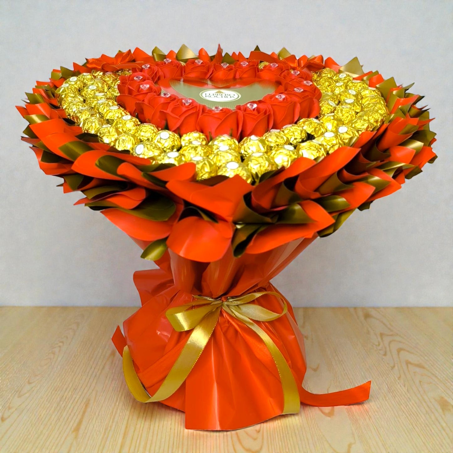 Ferrero Rocher Herz Strauß Deluxe XL – Luxuriöser Süßigkeitenstrauß in Herzform