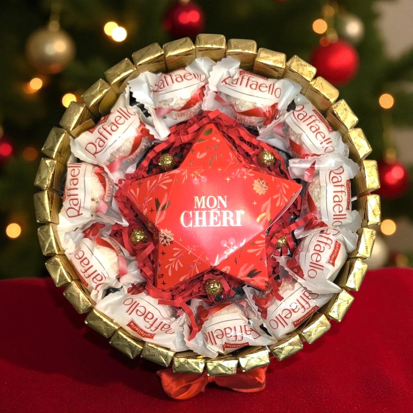 Raffaello & Mon Chéri Weihnachtsstrauß – Premium Süßigkeitengeschenk in Sternform