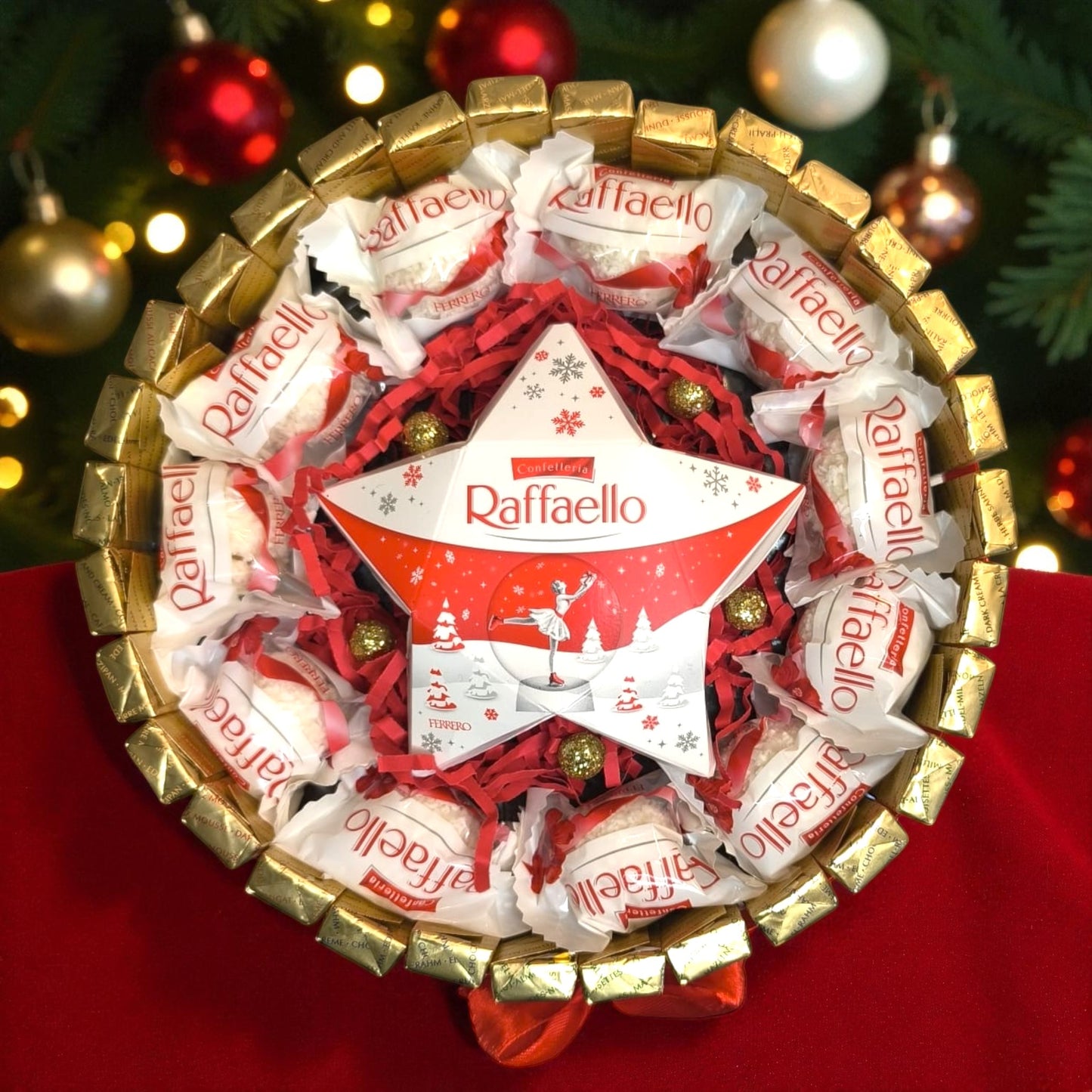 Raffaello Weihnachts Geschenkbox „Stern“ – Edle Süßigkeitentorte mit Ferrero Raffaello & Golddeko