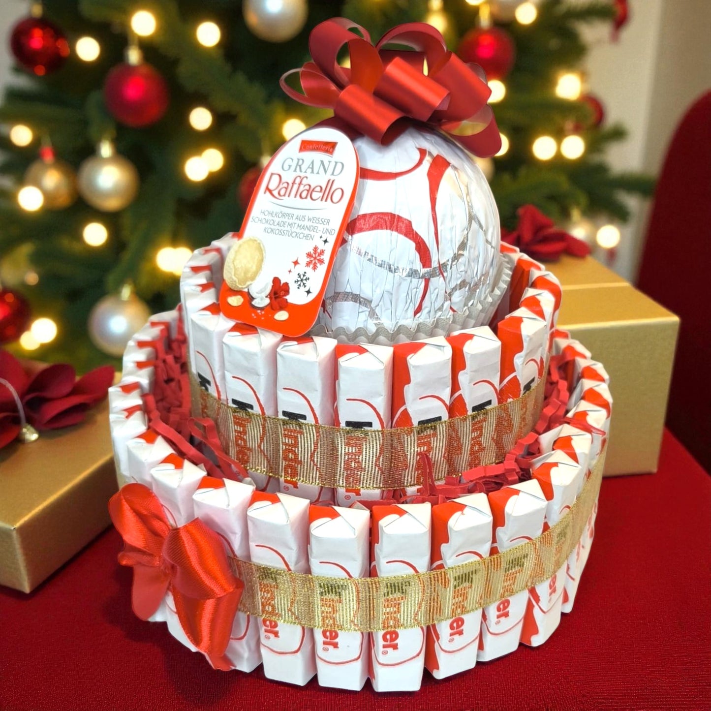 Raffaello Geschenk Torte „Grand Raffaello” – Edle Süßigkeitentorte mit Ferrero Raffaello • Perfektes Weihnachtsgeschenk